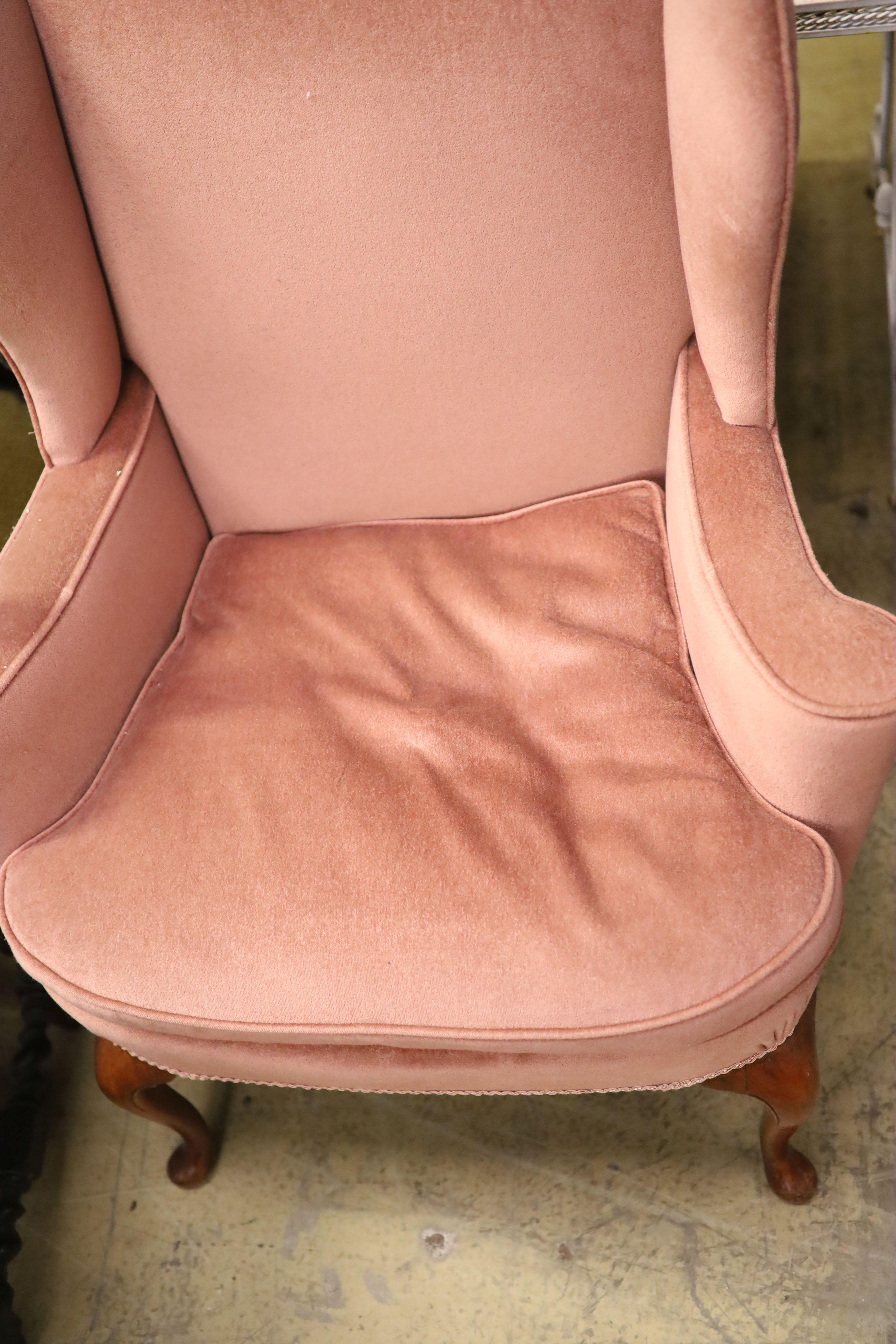 A Queen Anne style wing armchair upholstered in pink dralon, width 82cm, depth 66cm, height 101cm - Image 3 of 4