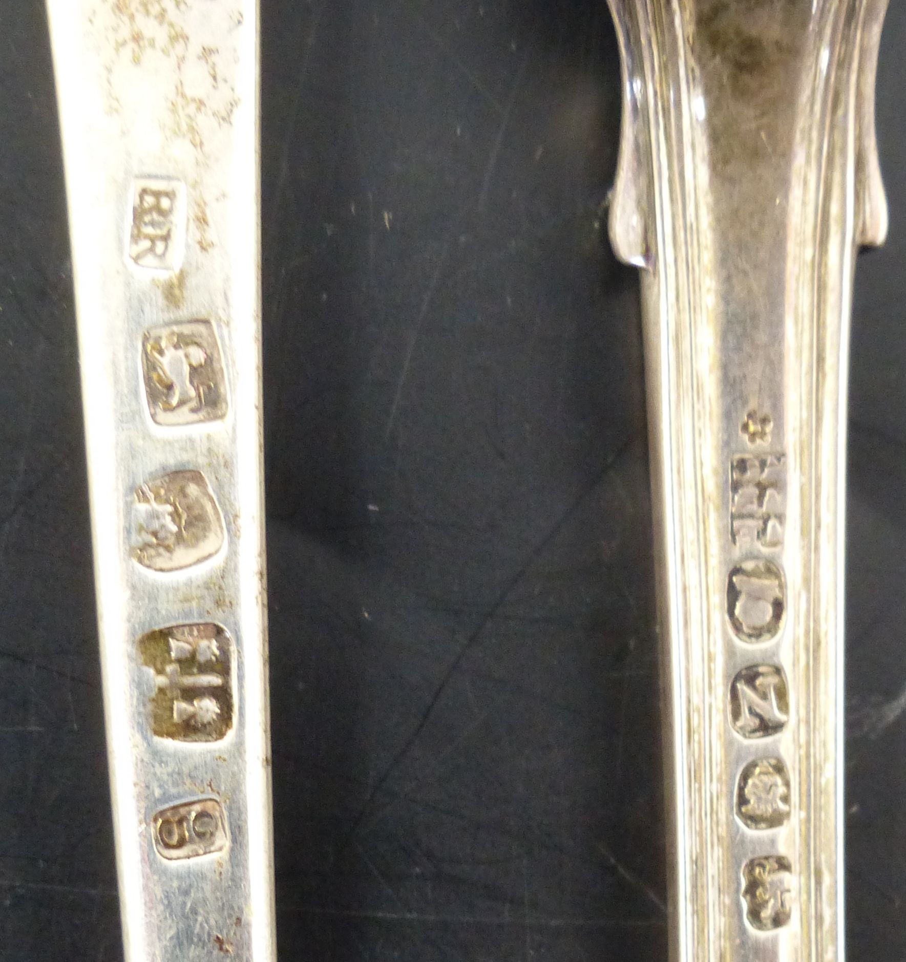 Two 19th century silver marrow scoops, thread pattern by Eley, Fearn & Chawner, London, 1808 and - Image 4 of 7