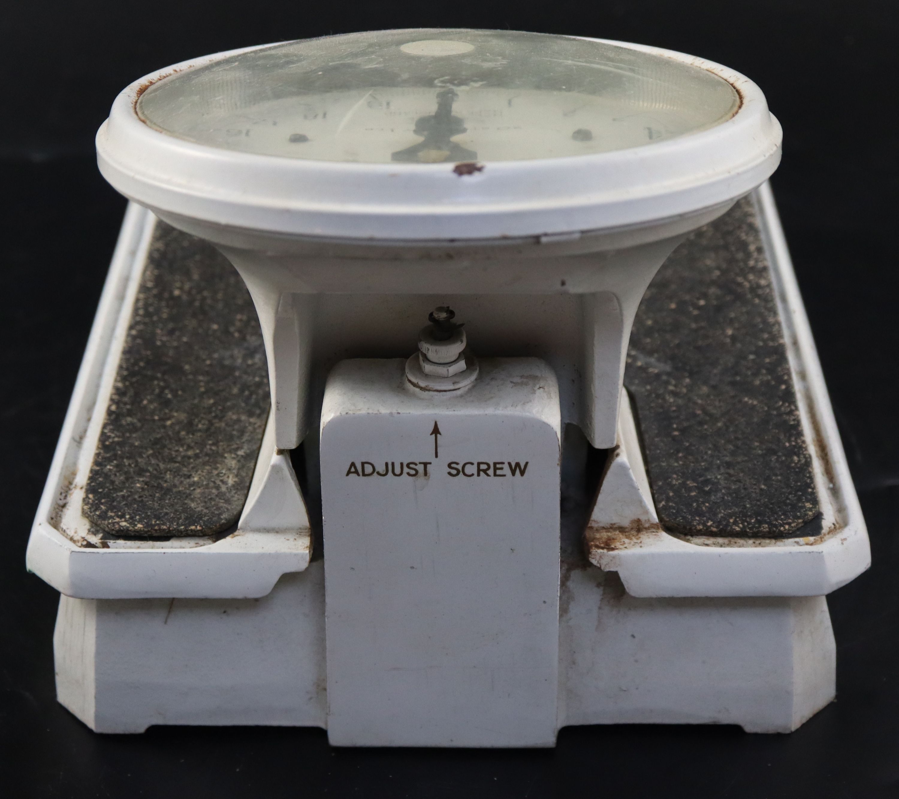 A set of Salter Grosvenor bathroom scales, number 20100 20 Stone by 1LB, 31cm height - Image 7 of 7