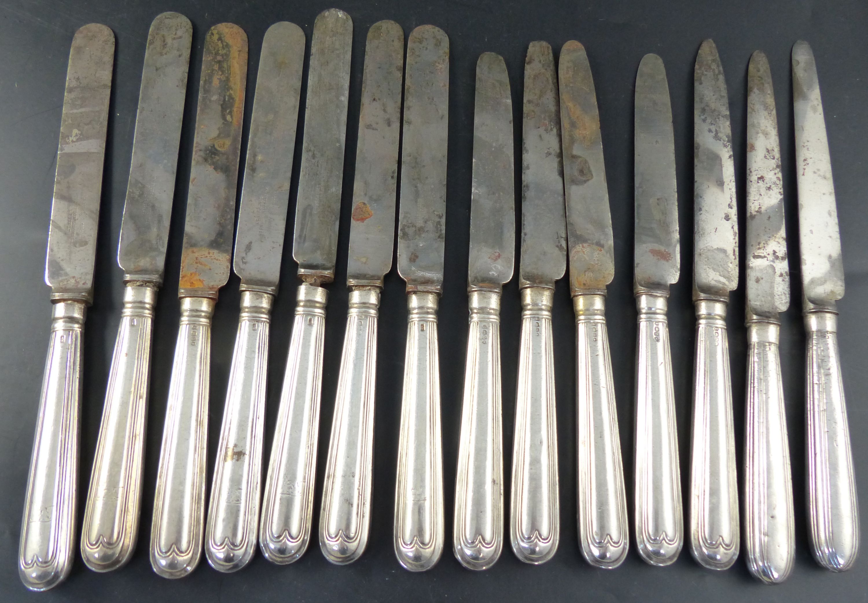 A set of twelve George IV silver handled thread pattern table knives, London, 1828 and two others ( - Image 5 of 9
