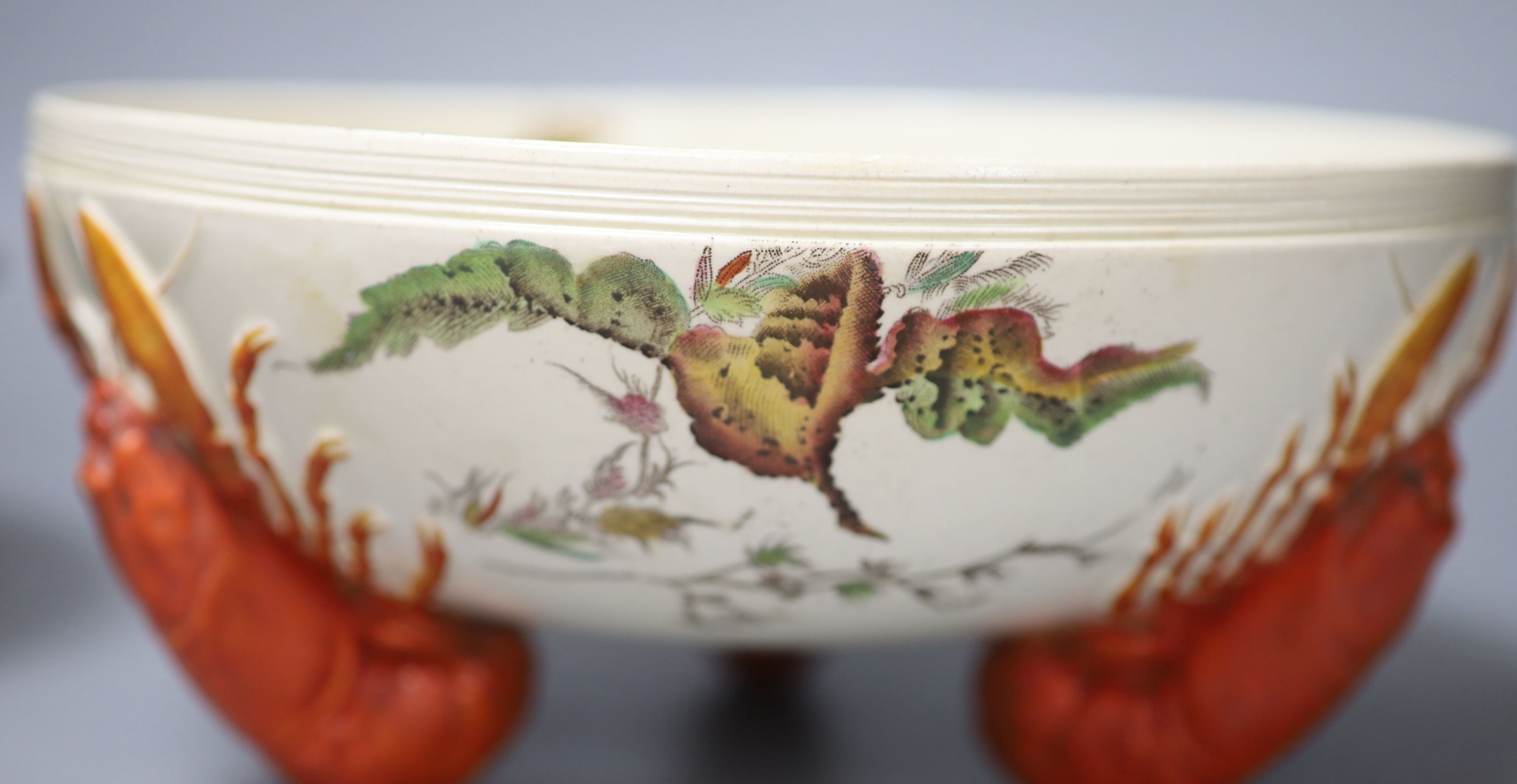 A Wedgwood majolica dolphin footed dish, a lobster footed bowl and an oval tray (3) - Image 7 of 11