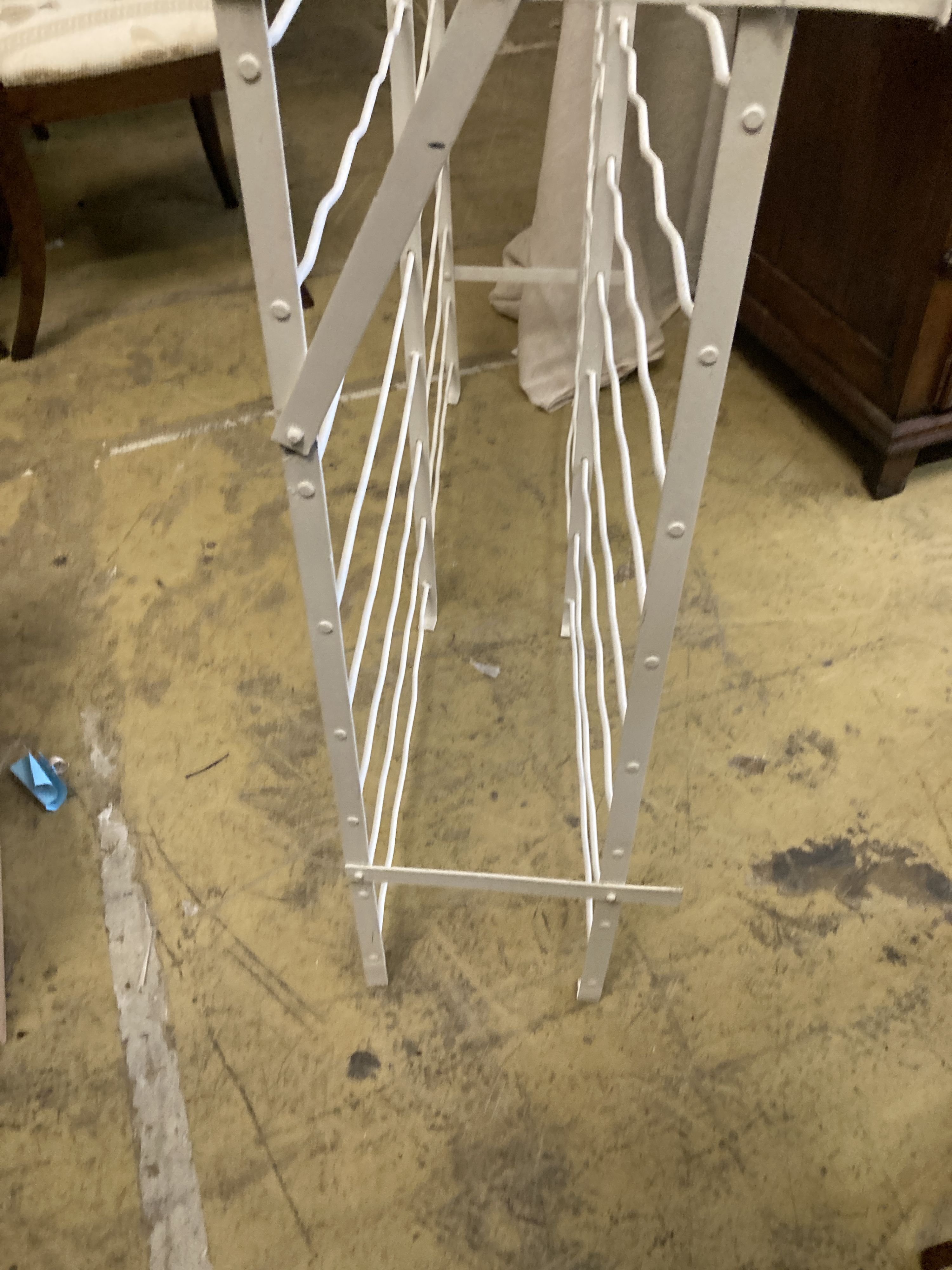 A painted wrought iron wine rack, width 98cm, depth 19cm, height 104cm - Image 3 of 4