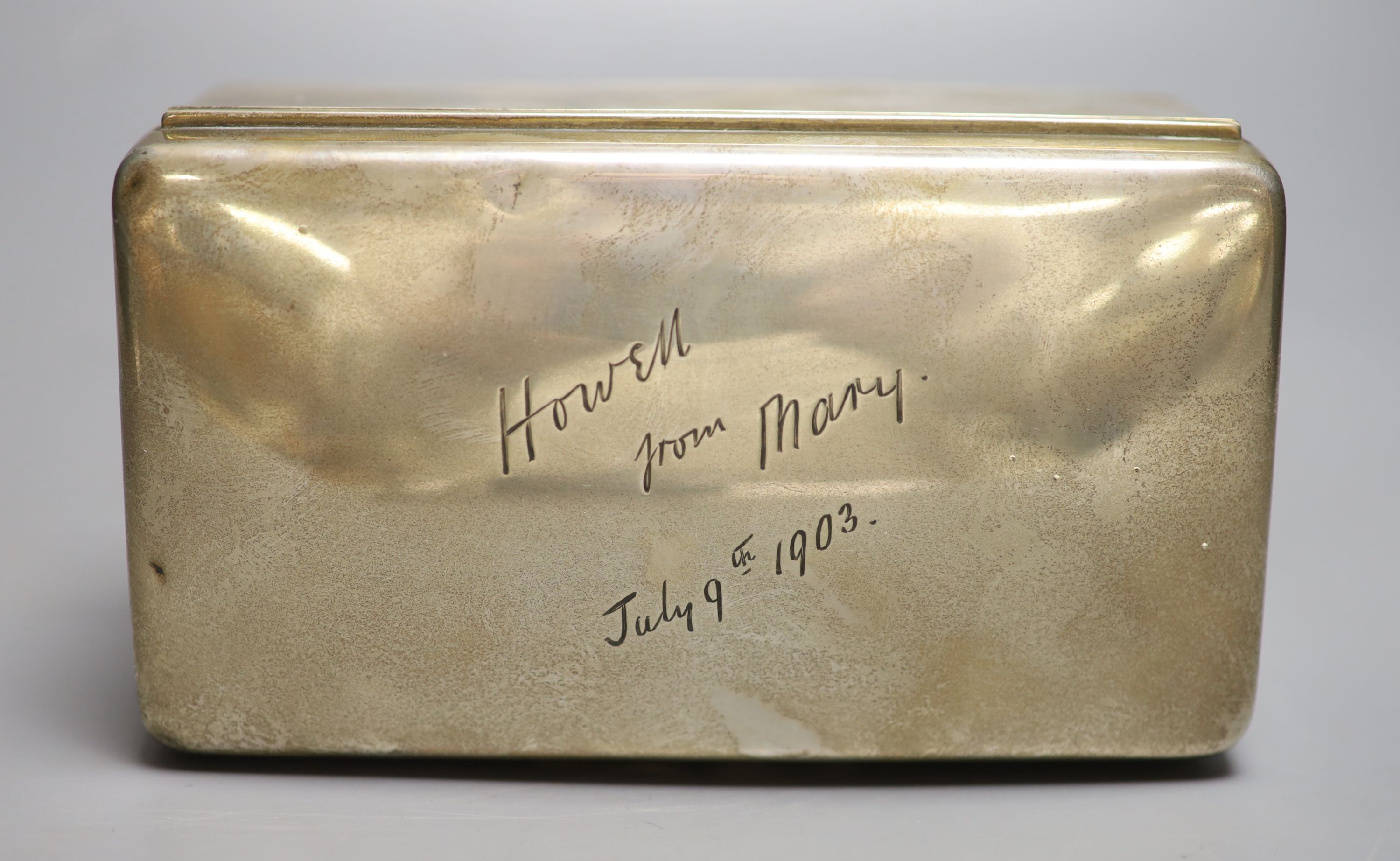 An Edwardian silver rectangular cigarette box, with engraved inscription, A & J Zimmerman, - Image 2 of 3