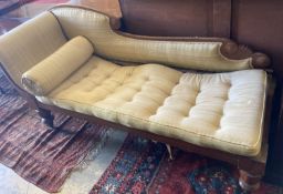 A Victorian walnut chaise longue, length 170cm, depth 64cm, height 86cm