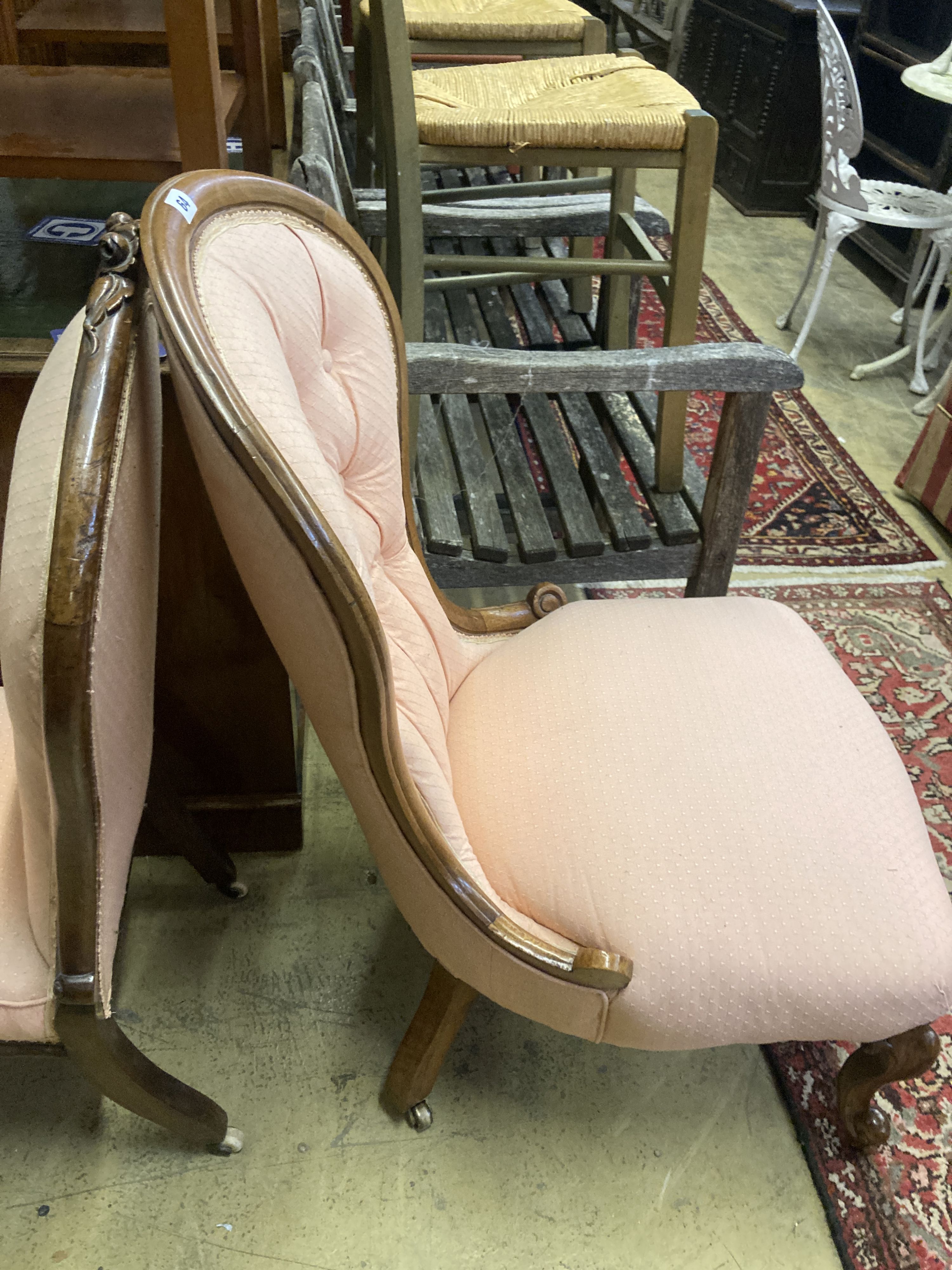 Two Victorian mahogany spoon back nursing chairs - Image 6 of 6