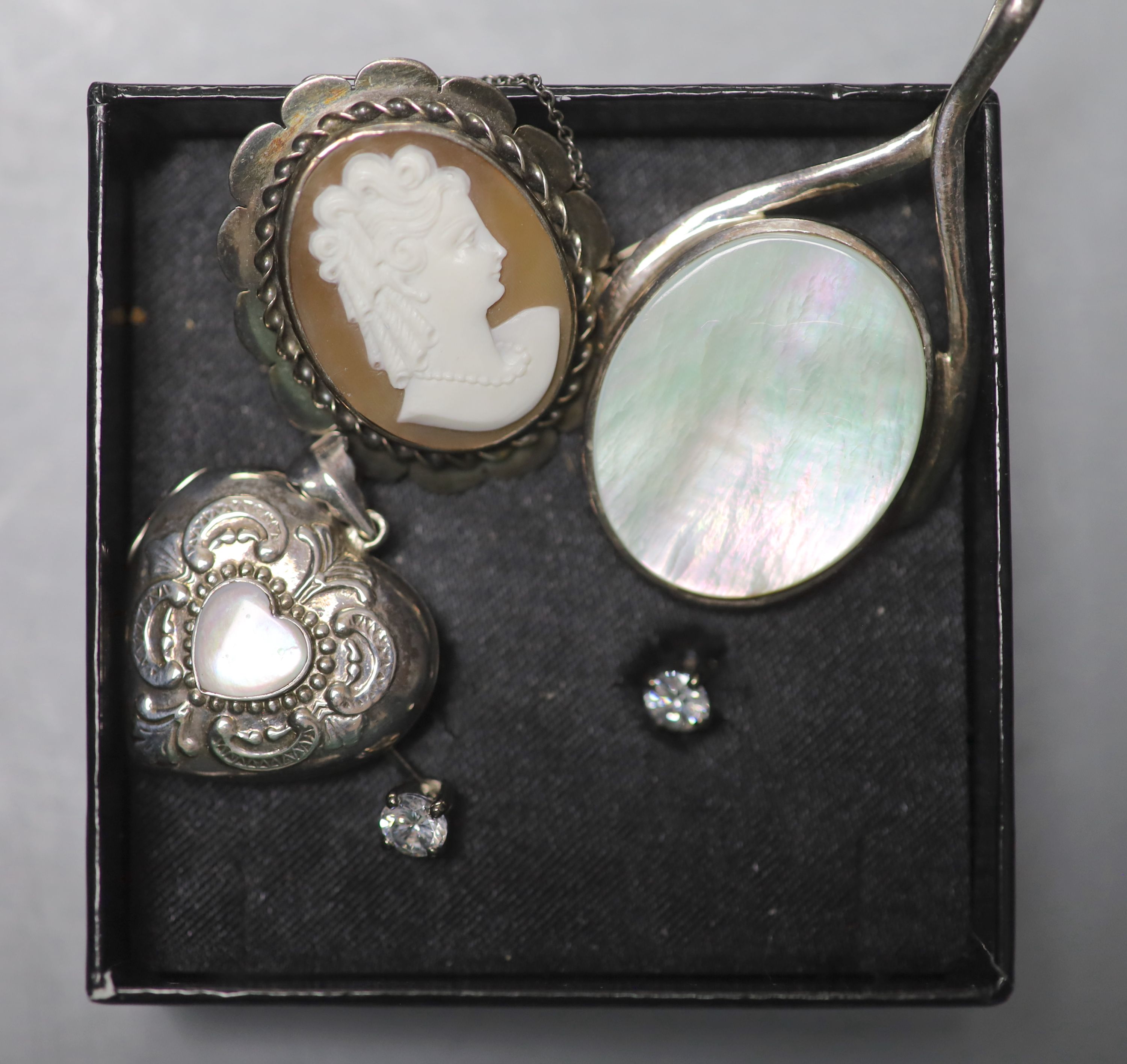 A silver locket, silver chains, a cameo brooch and a group of assorted costume jewellery. - Image 2 of 4