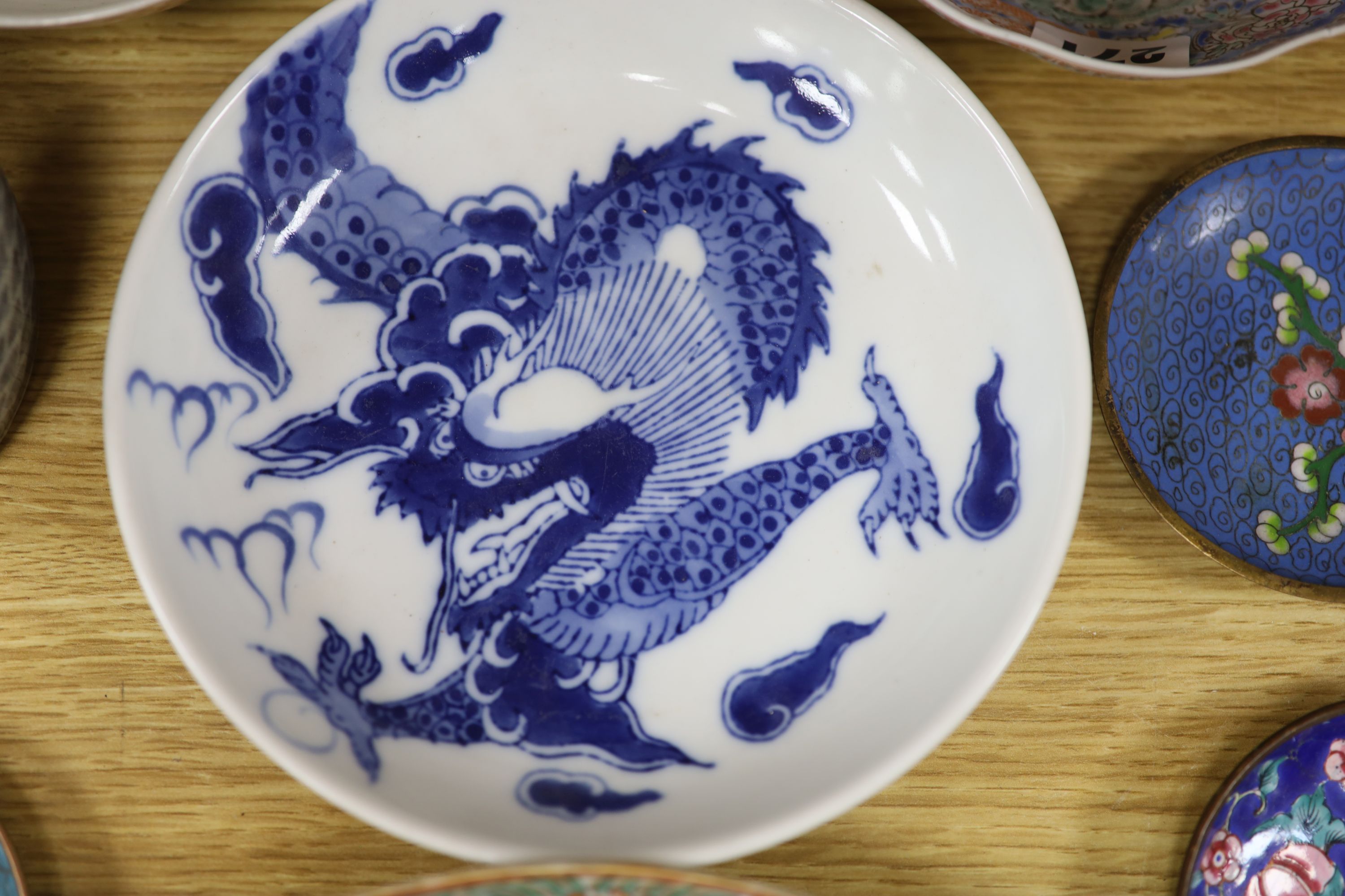 A quantity of Chinese and Japanese ceramics, including a blue and white 'dragon' dish, a Cantonese - Image 5 of 8