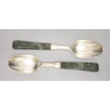 A pair of Victorian moss agate handled dessert spoons, Francis Higgins, London, 1886, 18.5cm.