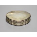 An early 19th century white metal and mother of pearl mounted cartouche shaped snuff box, 72mm,