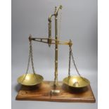 A set of De Grave Short Fanner and Co., balance scales and weights