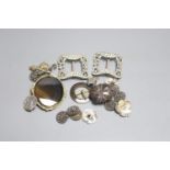 A netsuke frog, agate brooch, three Art nouveau silver buttons, cut steel buttons etc