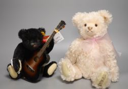 Candle in the wind, Steiff, with certificate and Steiff Bobby Musical Bear with Guitar (2)