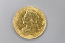 A Victoria gold sovereign, 1900