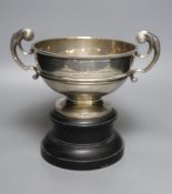 An Edwardian silver two handled presentation trophy bowl, Walker & Hall, Chester, 1906, diameter