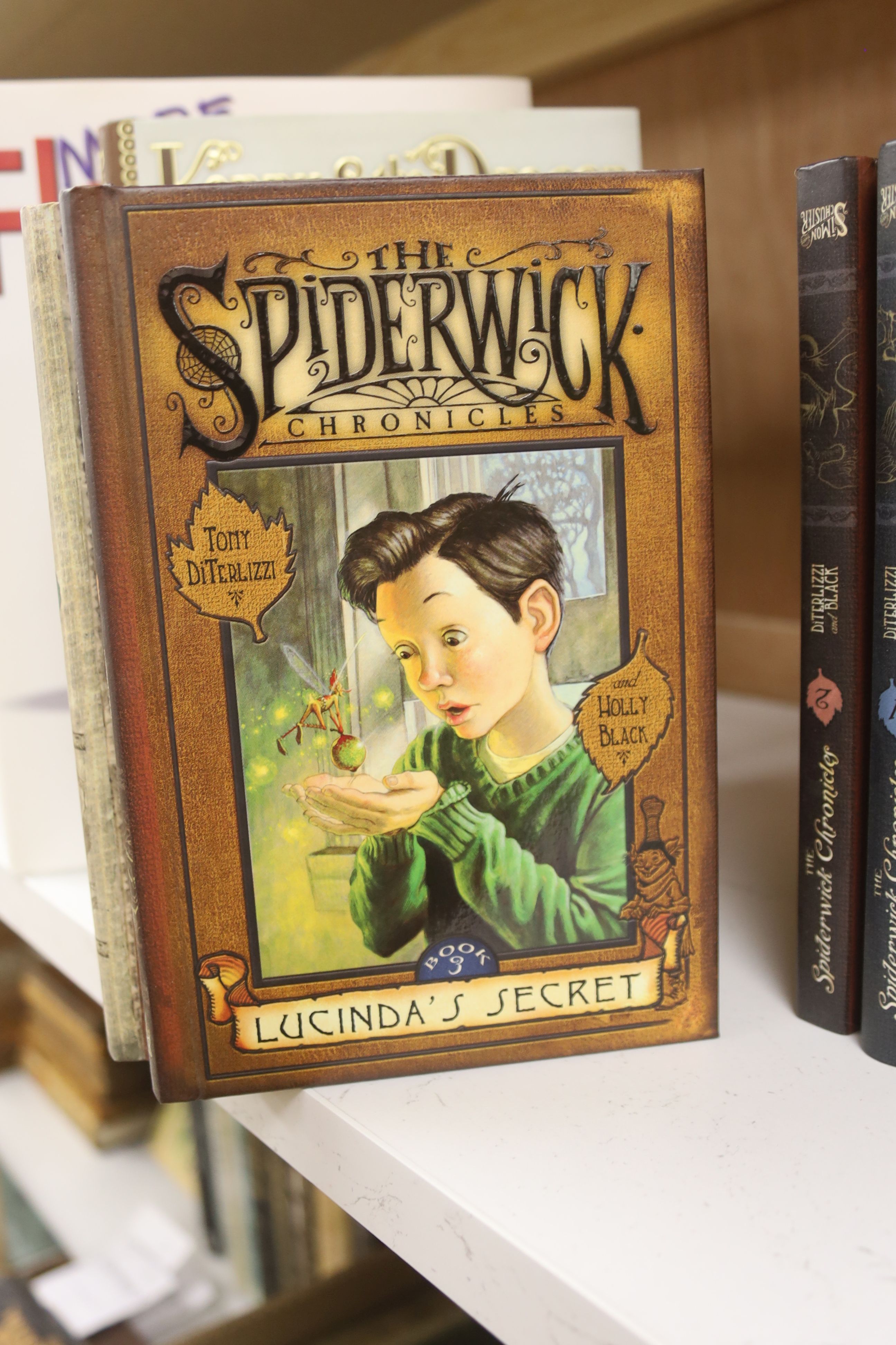 Diterlizzi, Tony & Black, Holly - The Spiderwick Chronicles, first editions 18mo, hardback, - Image 5 of 5