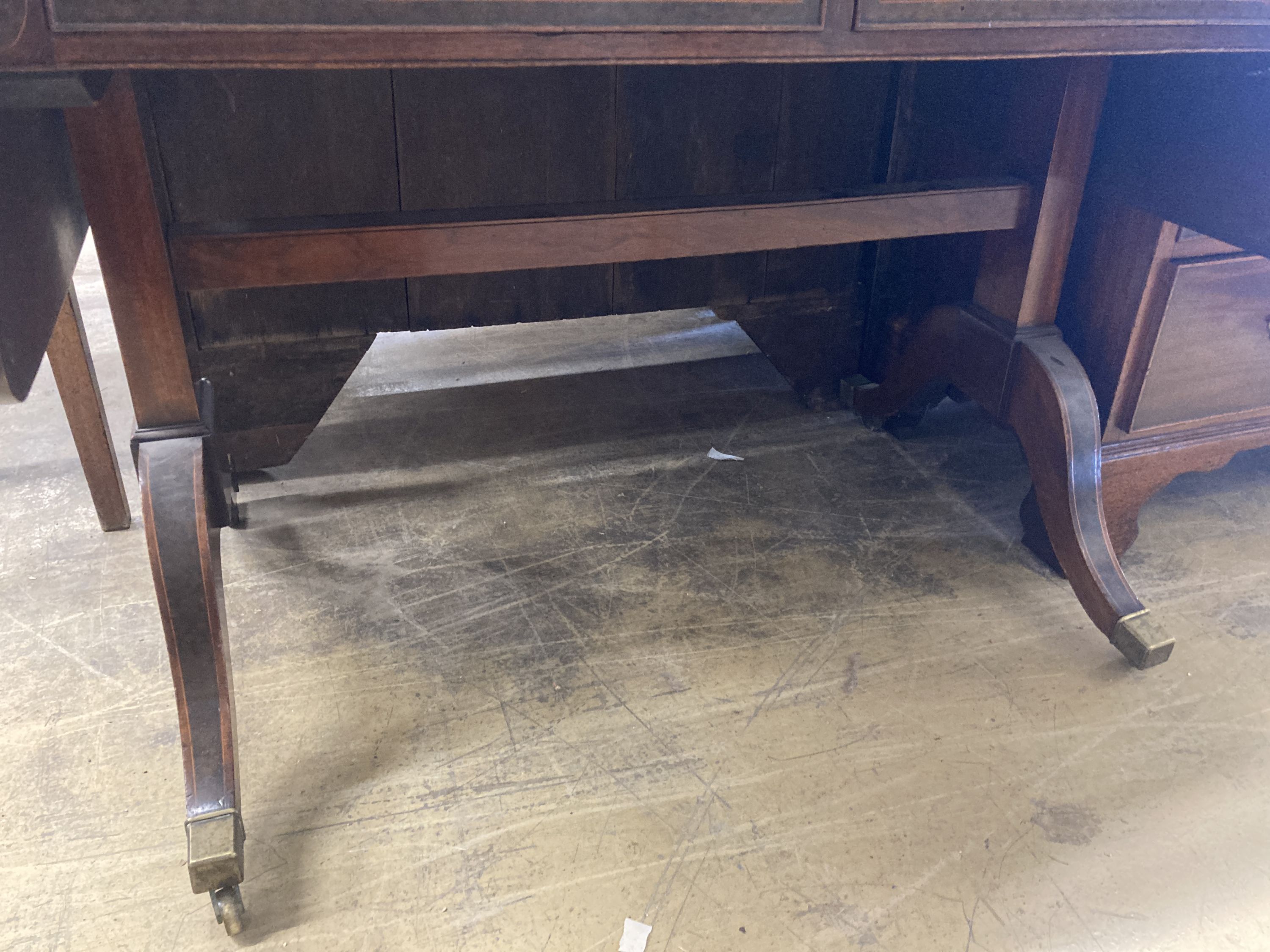 A Regency style mahogany sofa table, width 98cm, depth 67cm, height 76cm - Image 4 of 4