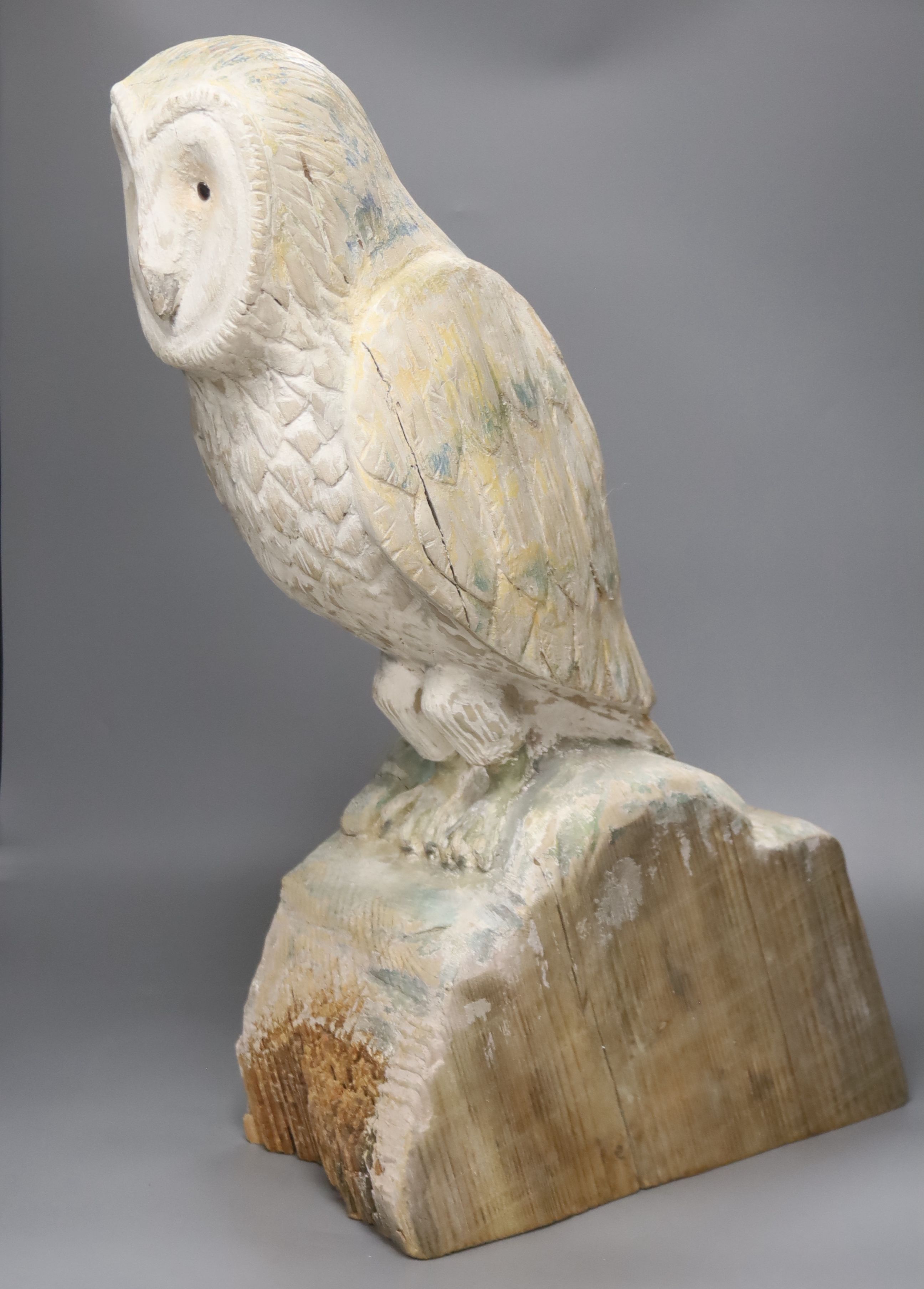 A carved wood owl, 63cm high - Image 2 of 3