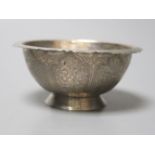 A Chinese small metal bowl, decorated with a floral design, Tang dynasty style, 9cm diameter 4cm