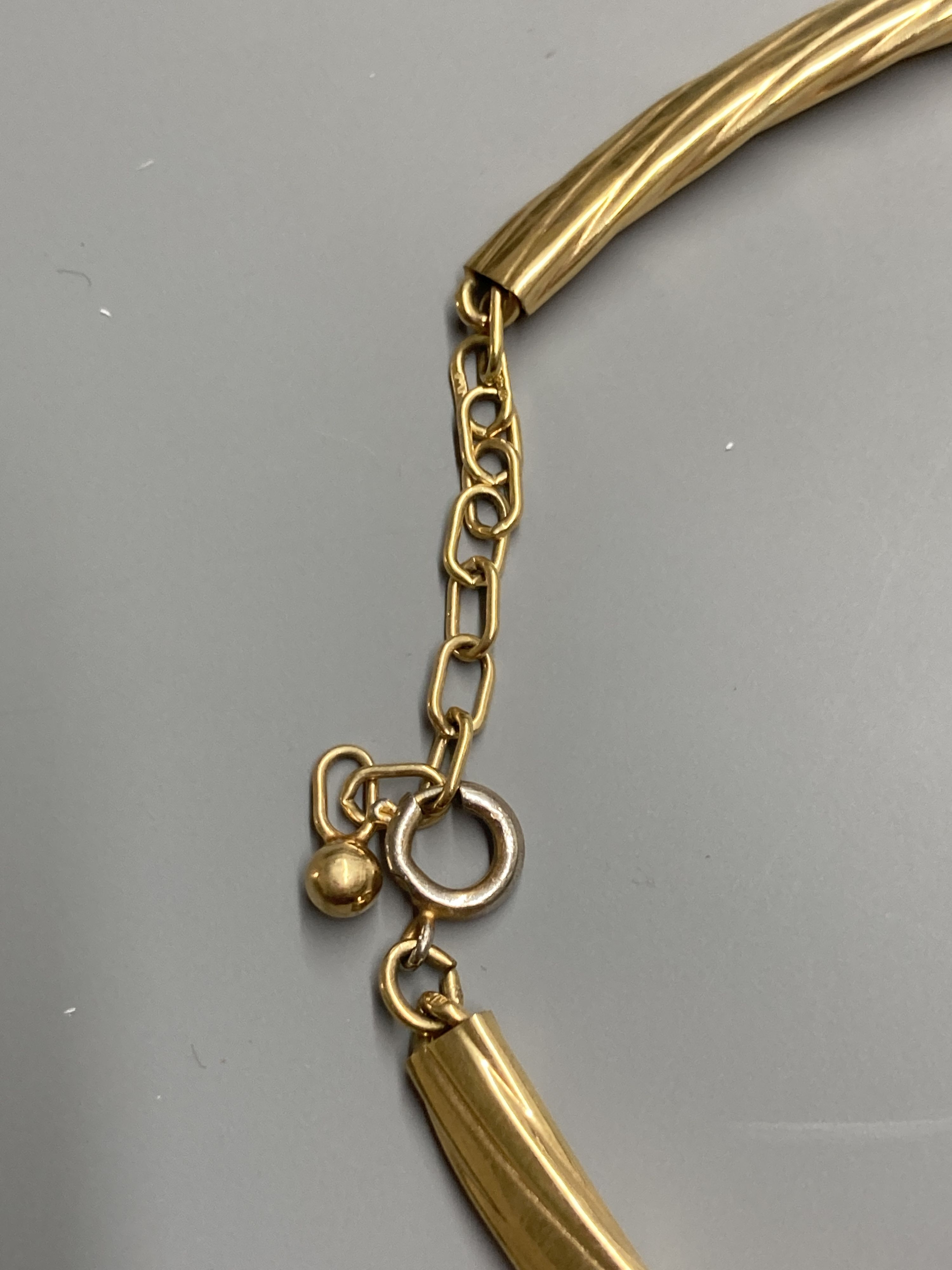 A modern 9ct gold curved link necklet, approx. 38cm,gross 17 grams. - Image 2 of 2