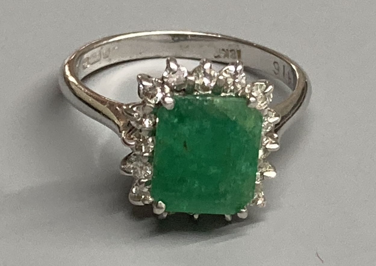 A modern 18ct white gold, emerald and diamond set rectangular cluster ring, size K, gross 3.4 - Image 2 of 3