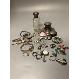 Assorted costume jewellery including rings, etc.