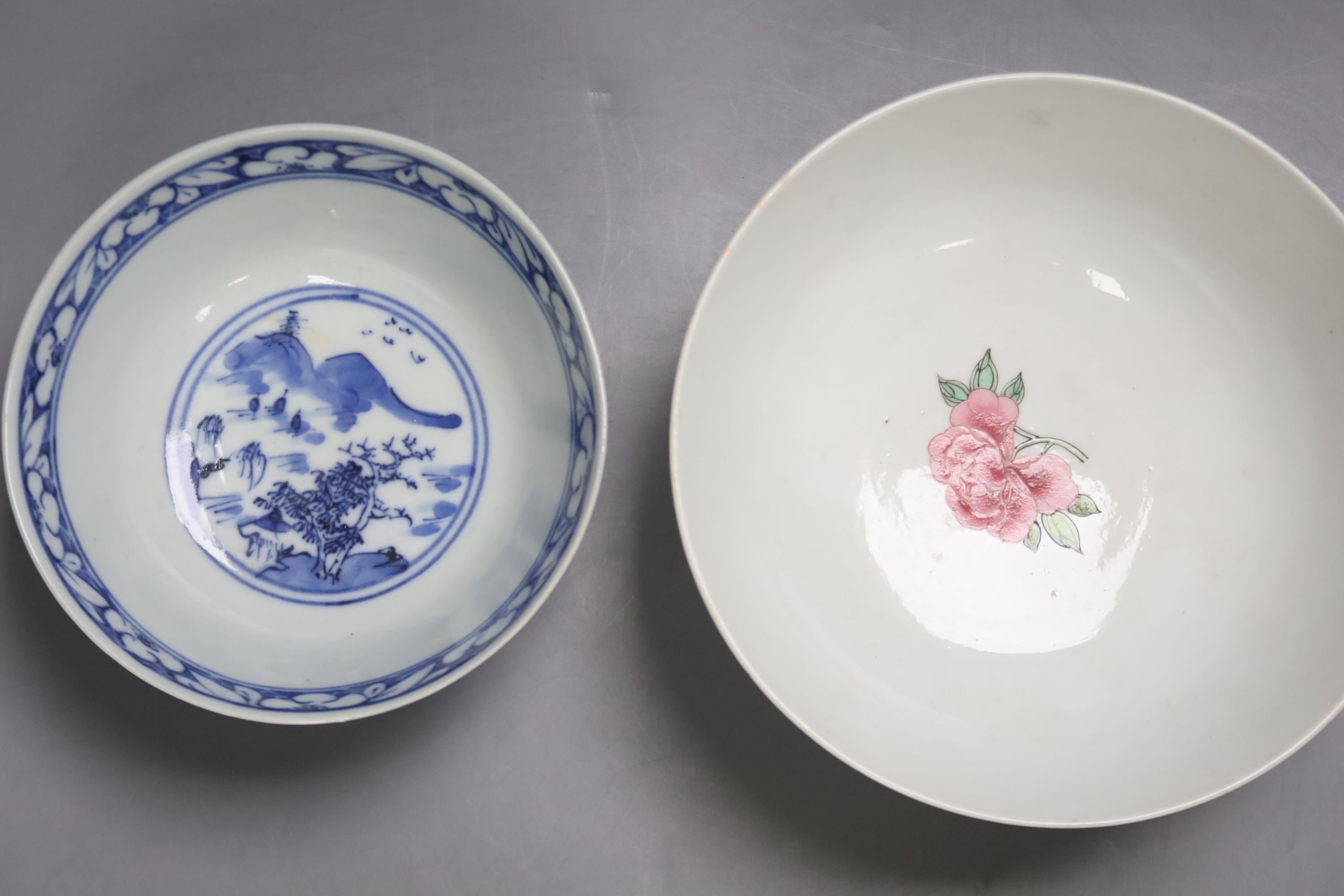 A Chinese blue and white footed porcelain bowl, Kangxi mark to underside, c1900, 12cm diameter 6cm - Image 3 of 4