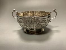 A late 19th century Hanau lobed silver two handled bowl, import marks for London, 1895, diameter