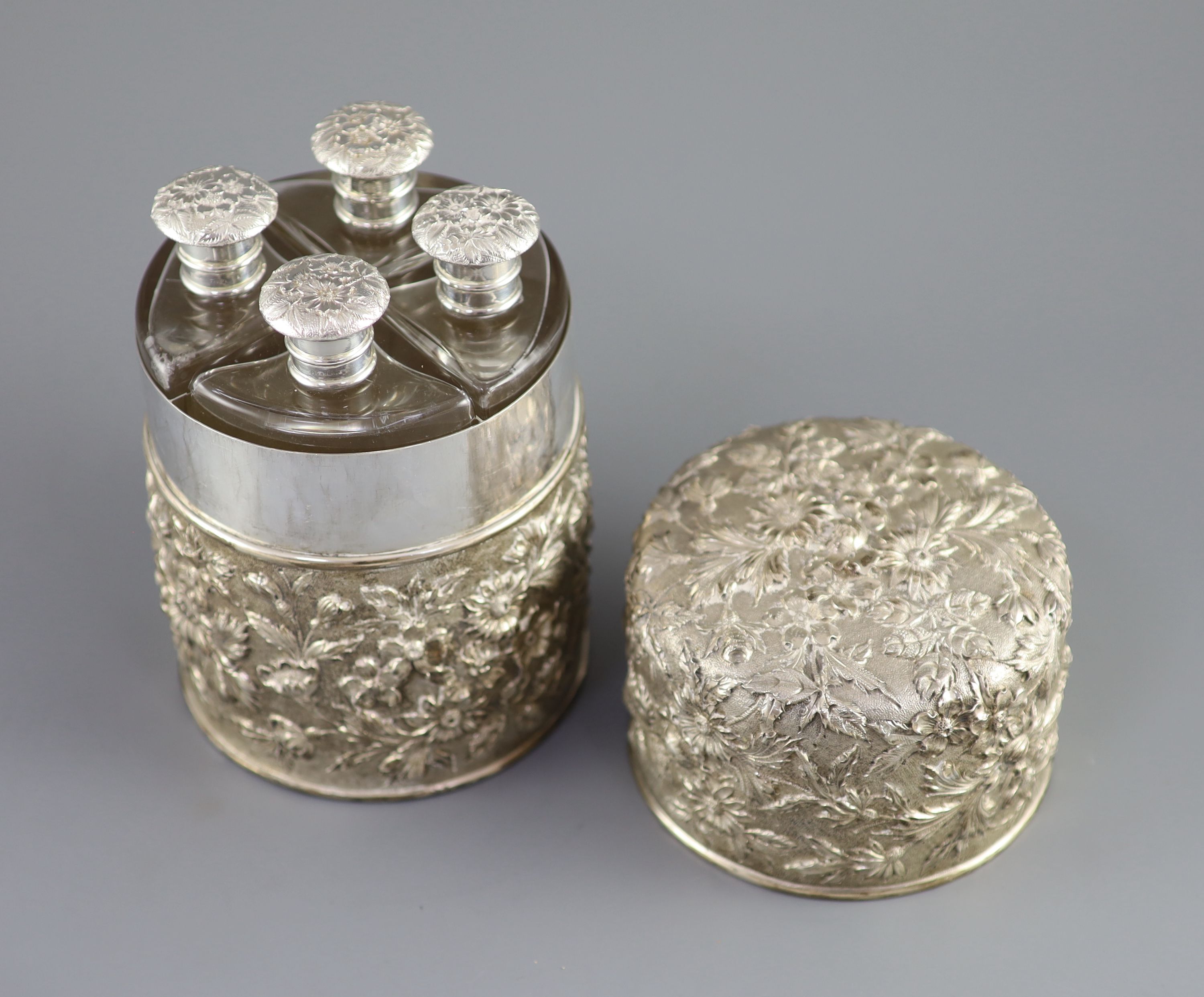 A cased late 19th/early 20th century American S.Kirk & Son Co. embossed sterling silver cylindrical - Image 3 of 6