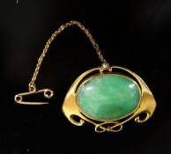 An Edwardian Art Nouveau Murrle Bennett 15ct gold, seed pearl and cabochon jade set pendant brooch,