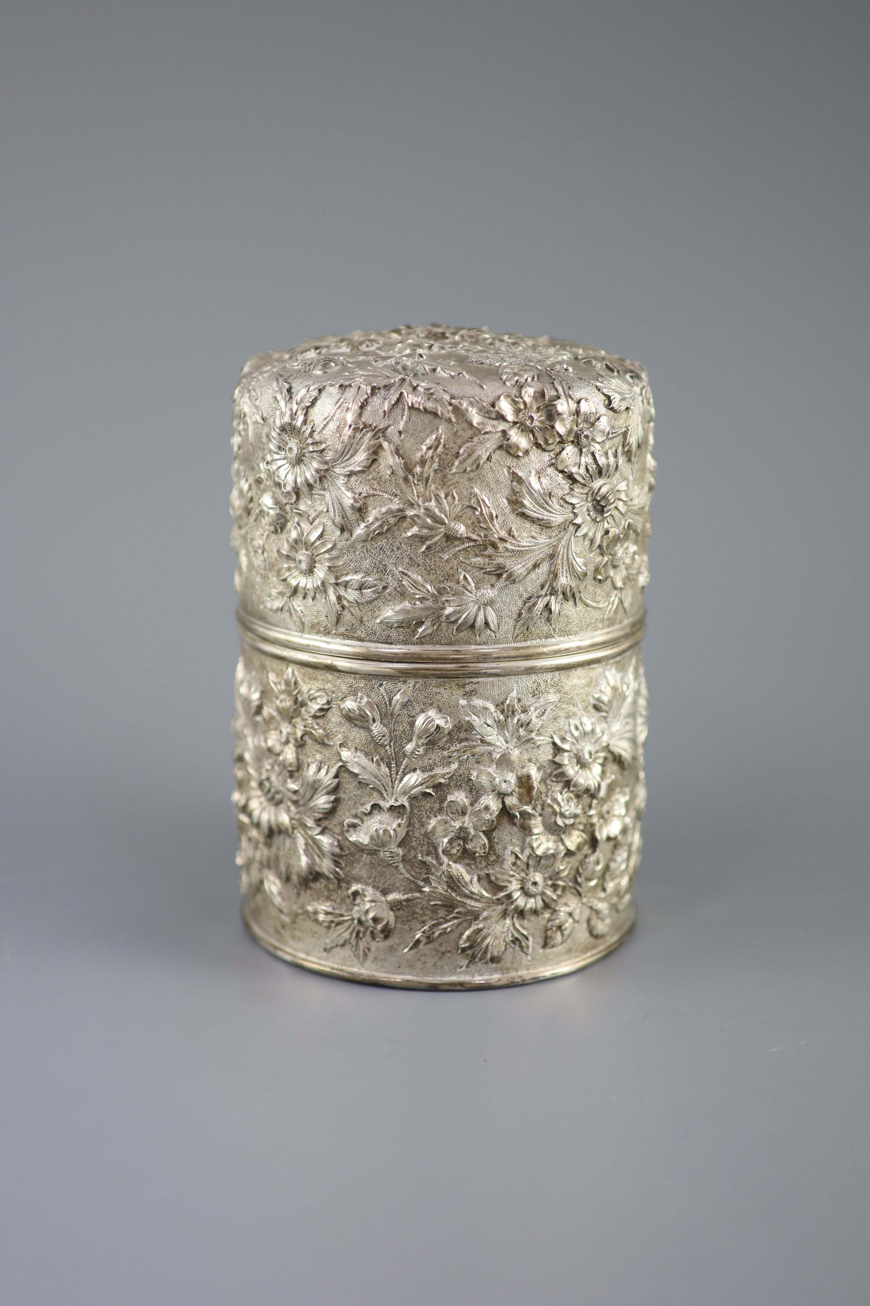 A cased late 19th/early 20th century American S.Kirk & Son Co. embossed sterling silver cylindrical - Image 2 of 6
