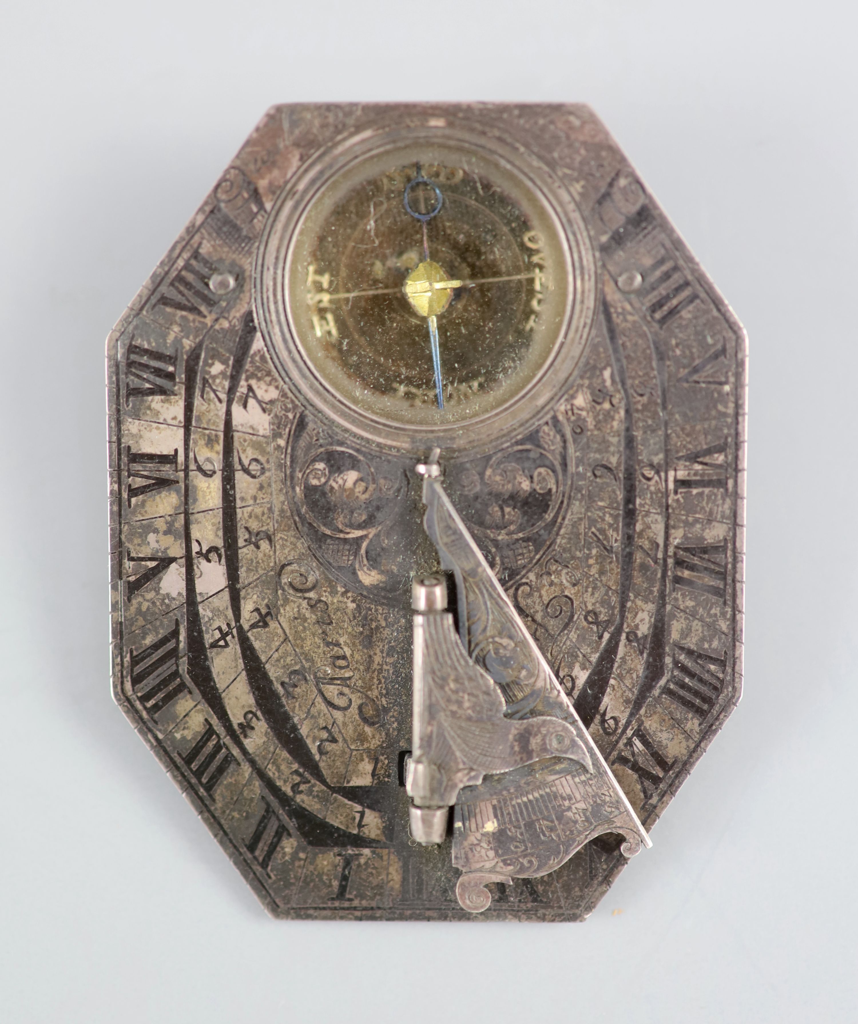 A cased French silver Butterfield-type pocket sundial / compass (scale) early 18th centuryInscribed