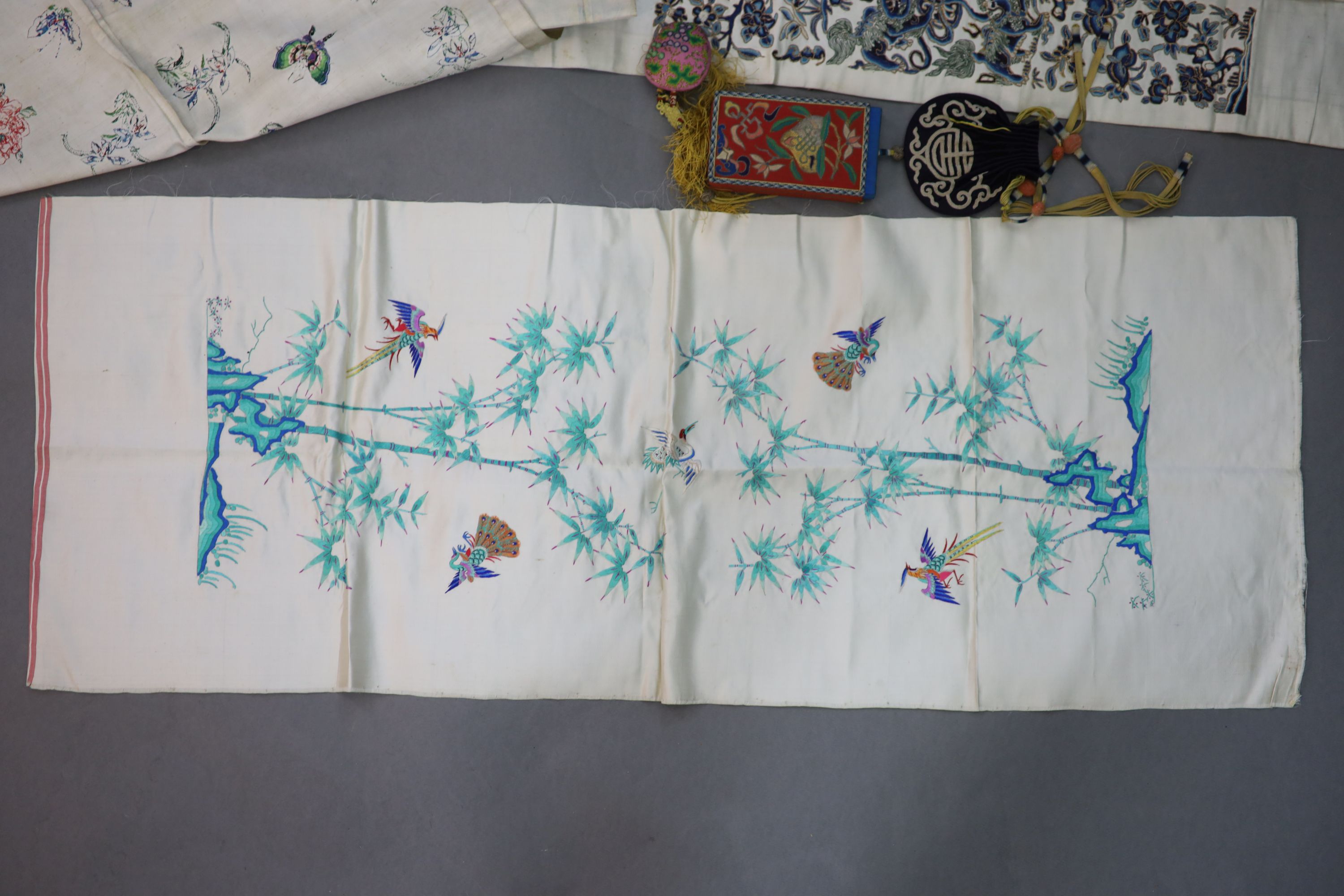 A group of Chinese embroidered silk items, late 19th/early 20th century,to include a silk purse - Image 5 of 6