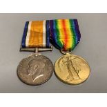A pair of WWI medals