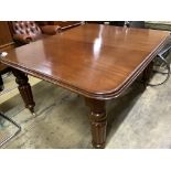 A Victorian extending mahogany dining table, length 230cm extended, two spare leaves, width 116cm,