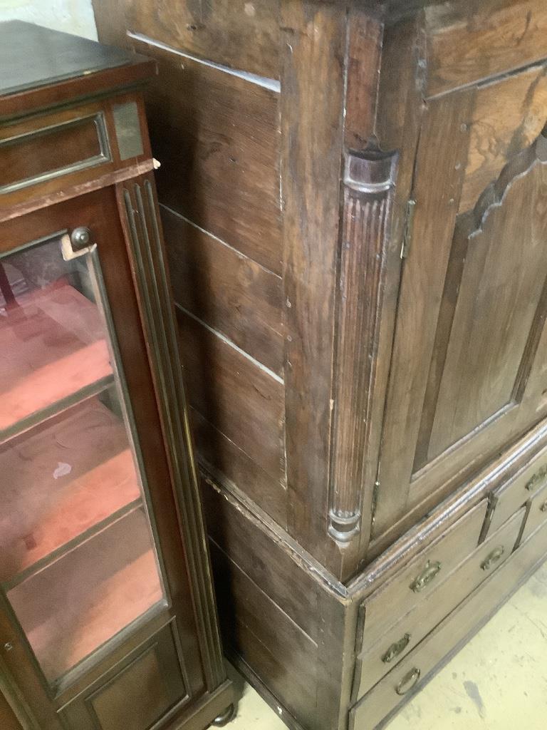 A mid 18th century oak two part bow fronted Dower chest / linen press, with doors enclosing shelves - Image 3 of 4