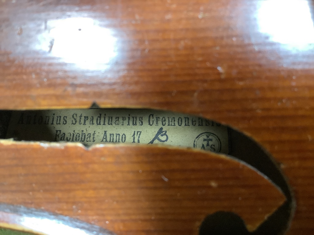 A violin and bow, in case, label to interior read Antonius Stadivarius Cremonensis, made in - Image 3 of 3