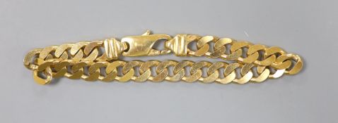 A 9ct gold curb-link bracelet with trigger clasp,overall 20.8cm, 26 grams.25.8g