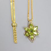 An Italian 9ct gold necklace and a 9ct gold and peridot-set necklace,gross 12.5 grams.