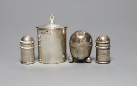 A pair of late Victorian small silver pepperettes, G.W. Harvey & Co, Birmingham, 1900, 35mm and two