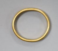 A 22ct gold wedding ring,3.8 grams.