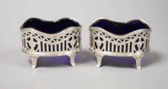 A pair of Victorian Neo-Classical style pierced silver salts, London, 1892, 8cm.