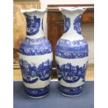 A pair of large blue and white vases92cm
