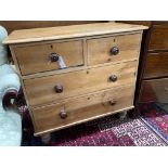 A small Victorian pine chest of drawers, width 89cm, depth 45cm, height 84cm