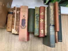° A quantity of illustrated books including Arthur Rackham the Vicar of Wakefield