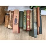 ° A quantity of illustrated books including Arthur Rackham the Vicar of Wakefield