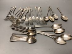 Thirty six items of 18th & 19th century silver Old English, Old English thread and Hanovarian