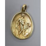 A continental 925 oval pendant, decorated with Perseus and the head of Medusa,30mm.