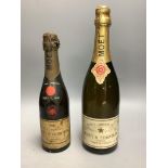 Moet & Chandon Brut Imperial, full size bottle, circa 1937 (Reserved for Allied Armies), no date or