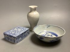 A 17th century Chinese blue and white bowl, a lidded box and a small damaged vase