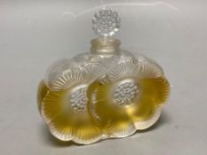 A Lalique Deux Fleurs scent bottle